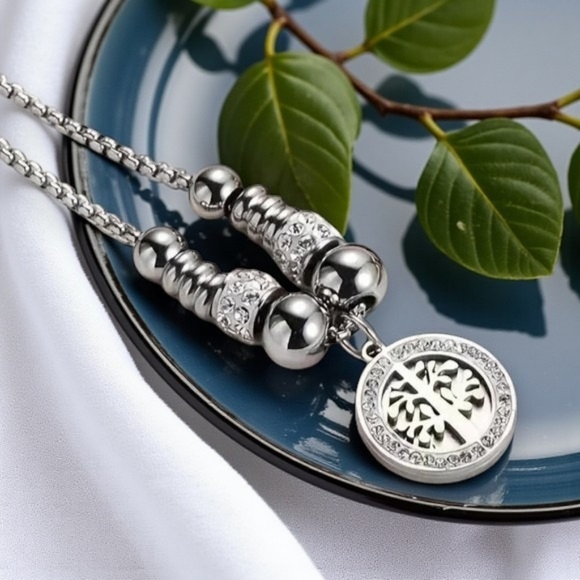 🆕️Elegant 18K Gold Plated Tree of Life Charm Bracelet Sparkling Rhinestones - Picture 4 of 12